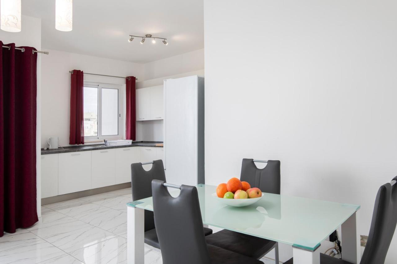 Sea View Apartment 2 Bedrooms 2 Bathrooms, 2 Minutes Away From The Sea San Giuliano Esterno foto